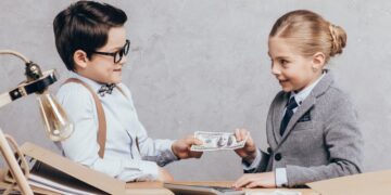 Co dzieci wiedzą o finansach? Badanie fundacji Ogólnopolski Operator Oświaty